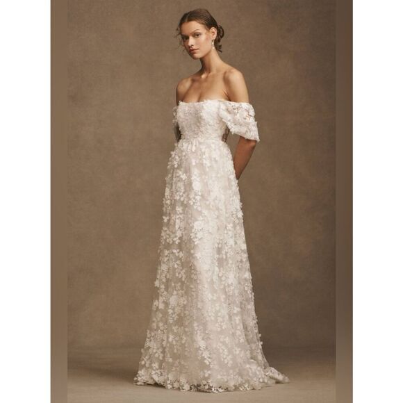 Watters Dresses & Skirts - Willowby by Watters Lilia Puff-Sleeve Lace Empire Wedding Gown